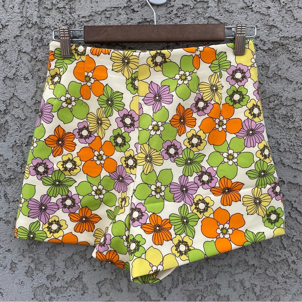 ZARA Flower Power High Waisted Shorts - Picture 4 of 12